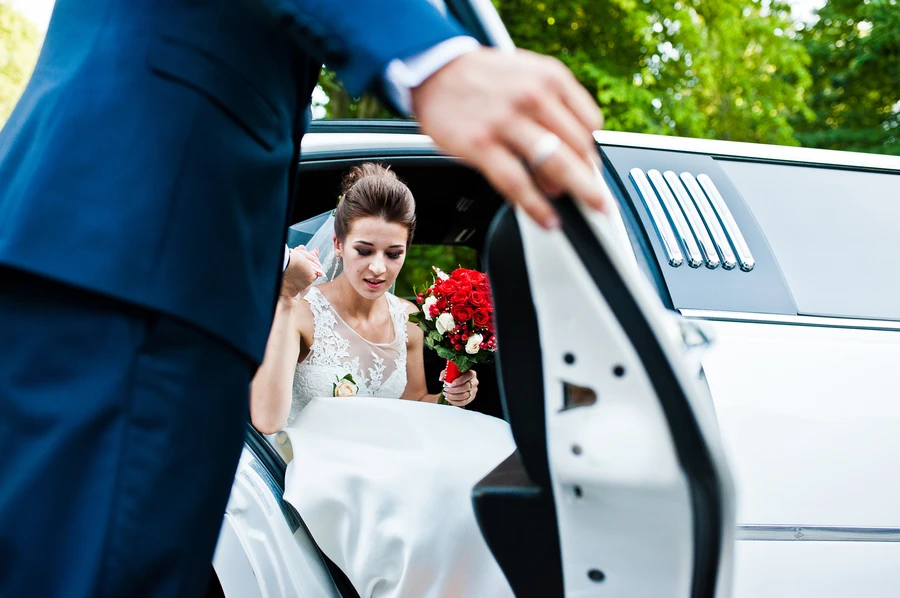 The Benefits Of Hiring Professional Taxi Services For Weddings in Port Charlotte FL